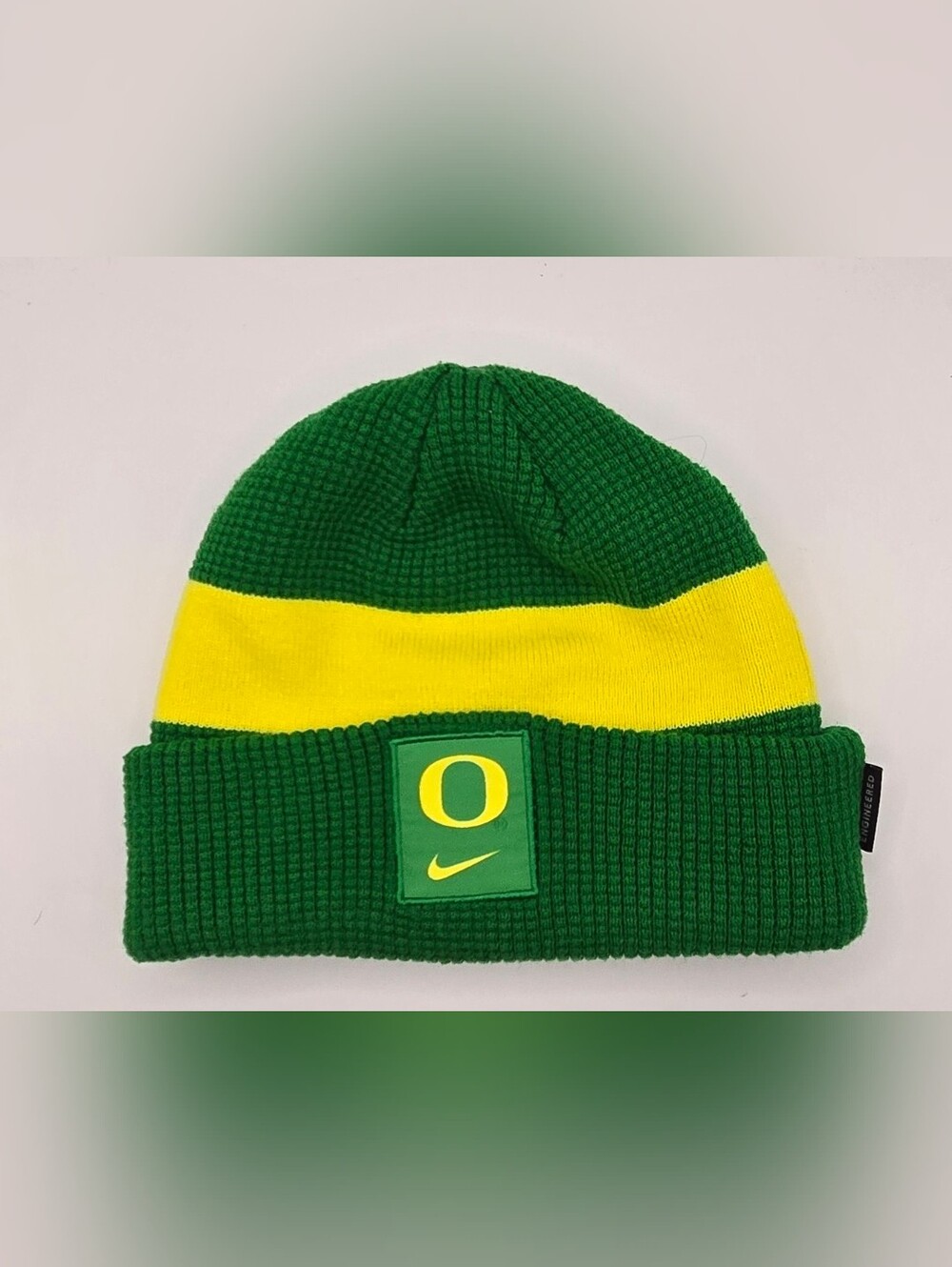Nike Oregon Ducks On-Field Beanie Green Yellow NCAA Football Knit Hat OSFM.